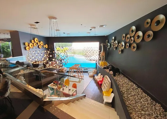 The Residences At Acqua Aparthotel *